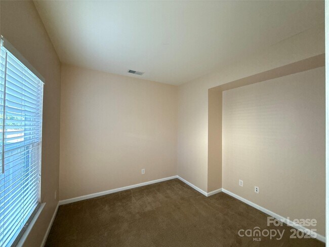 Building Photo - 134 Ashton Dr