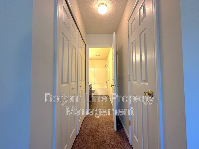 Building Photo - 3040 Caldwell Ridge Pkwy