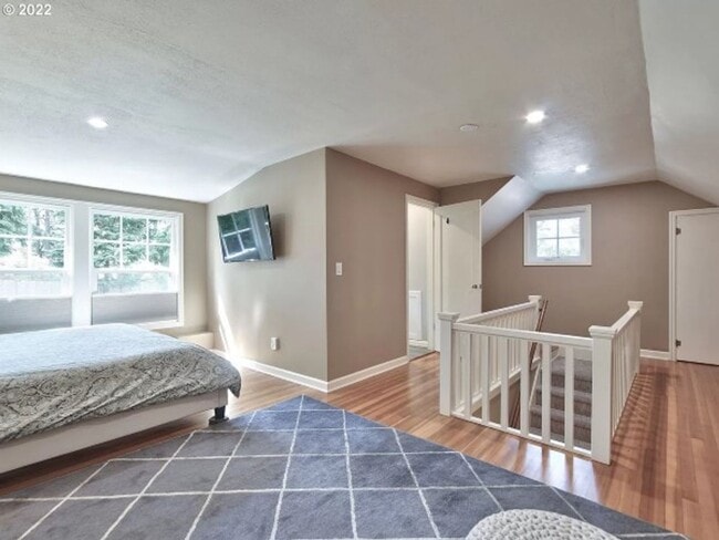 Building Photo - Gorgeous Modern Home Ready to Rent!
