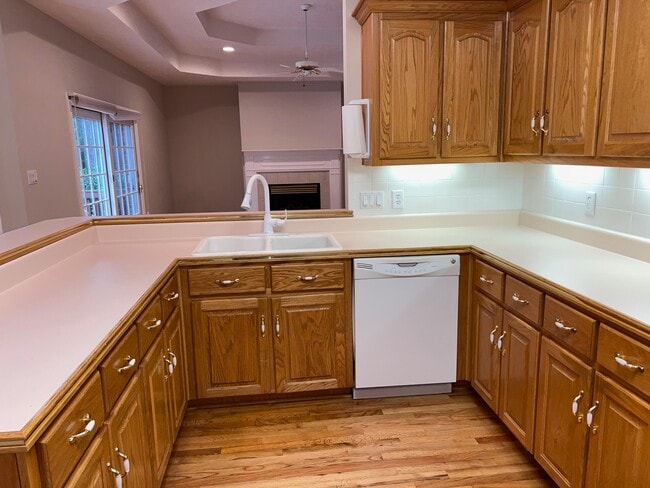 Building Photo - 160 Winged Elm Cir