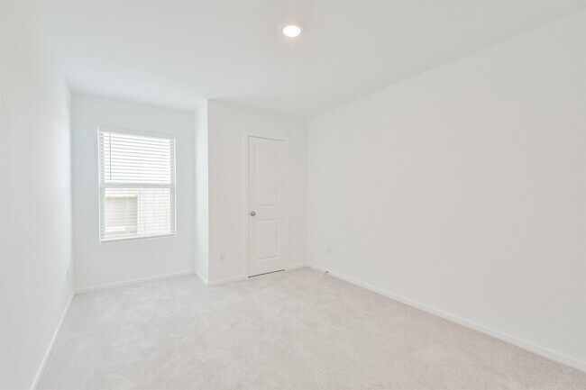 Building Photo - 18562 Cepagatti Dr