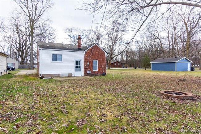 Building Photo - 9712 Cherokee St