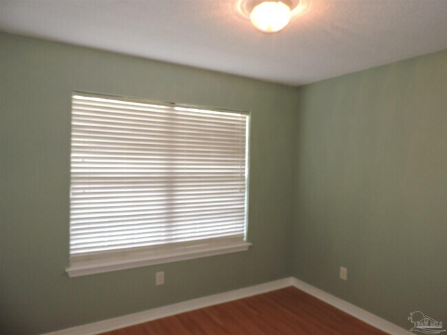 Building Photo - 5917 Last Big Tree Ln