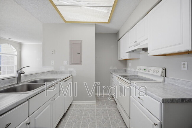 Building Photo - 724 Harbor Springs Trail