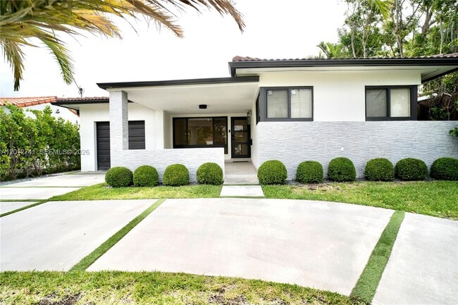 Building Photo - Carlyle Avenue, Surfside, FL 33154 - 4 BR 3 BA single-family home