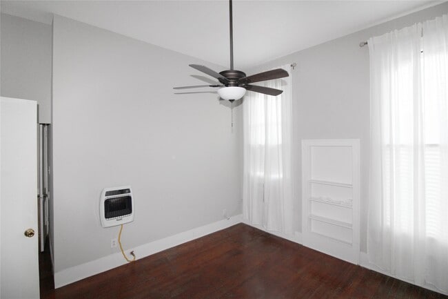 Building Photo - 1902 Church St