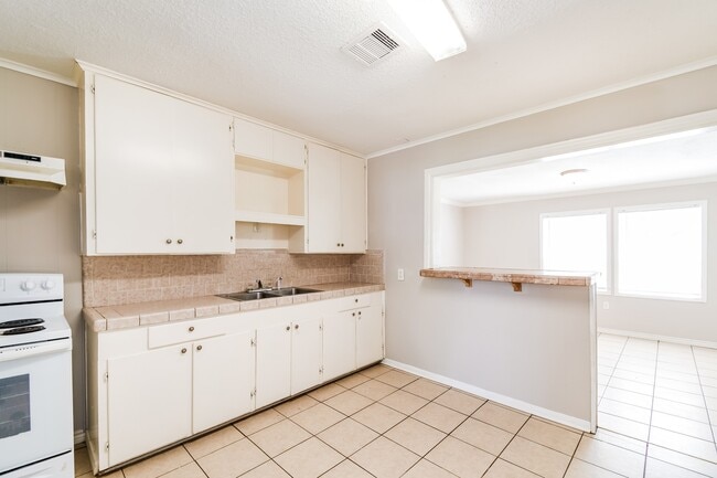 Building Photo - 1505 4th Ave N