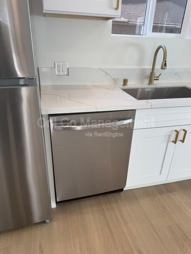 Building Photo - 19229 Friar St