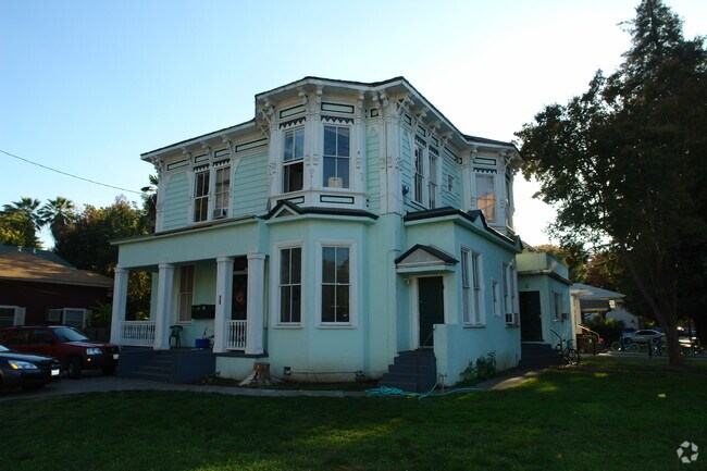 Primary Photo - 310 Normal Ave