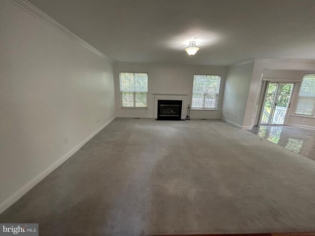 Building Photo - 46728 Hollow Mountain Pl