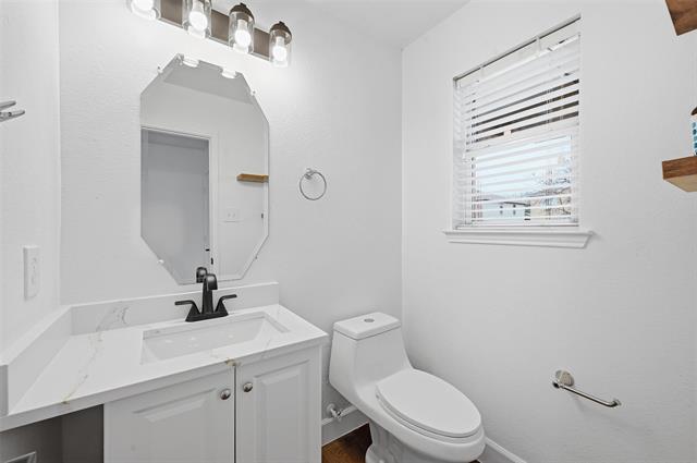 Building Photo - 2524 Tan Oak Dr