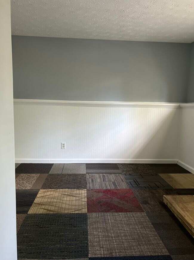 Building Photo - 13514 Steeplechase Dr