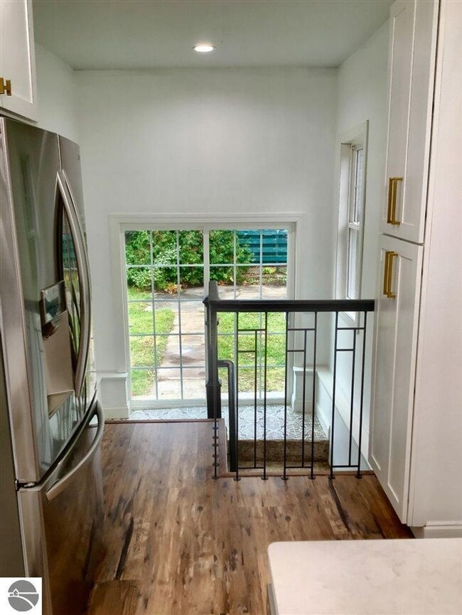 Building Photo - Step Into Luxury and Style – Impeccably Re...