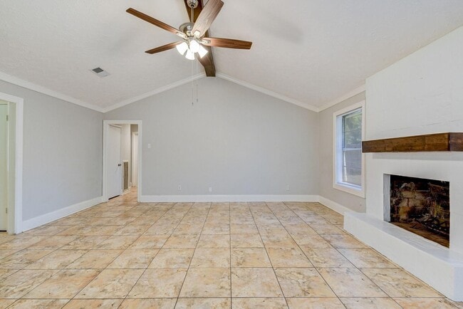 Building Photo - 18015 Woodgum Dr