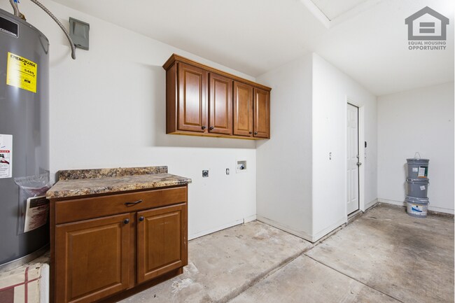 Building Photo - 4Bed/2Bath House at 59th Ave/Cactus Rd! Ready for Immediate Move-In! – NO HOA!