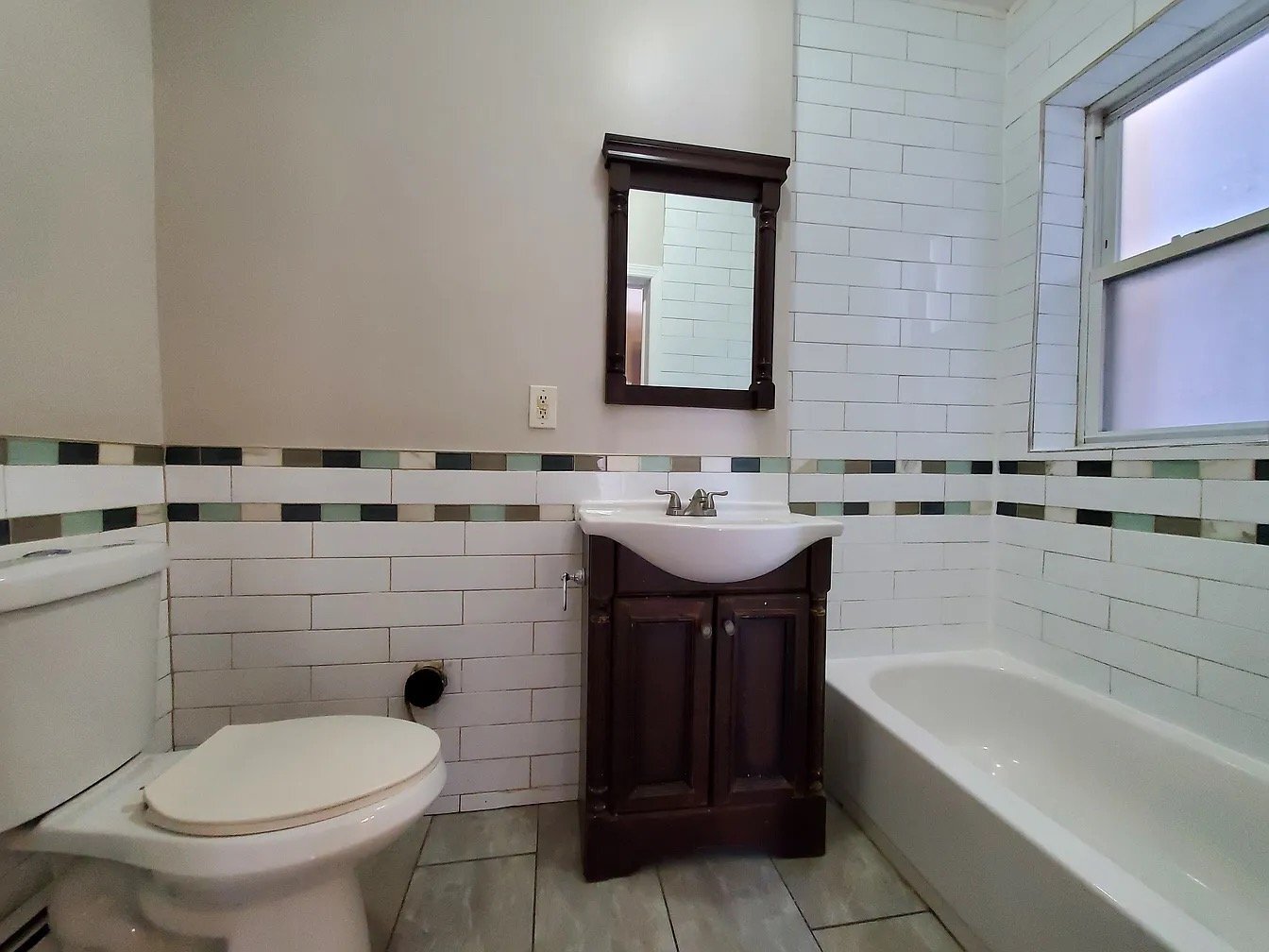 Building Photo - 233 Fowler Ave