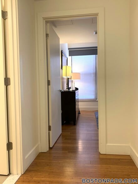 Building Photo - 8 Winter Pl