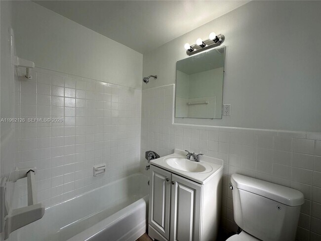 Building Photo - 4236 Sea Grape Dr