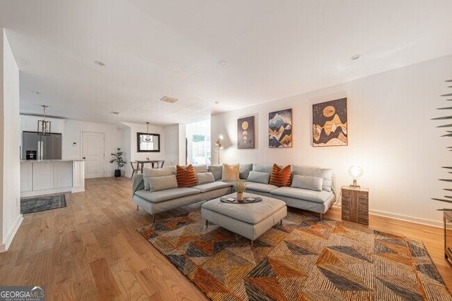 Building Photo - 3154 N Druid Hills Rd