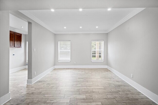 Building Photo - 12430 Pecan Ct