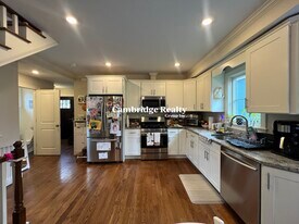 Building Photo - 51 Cedar St