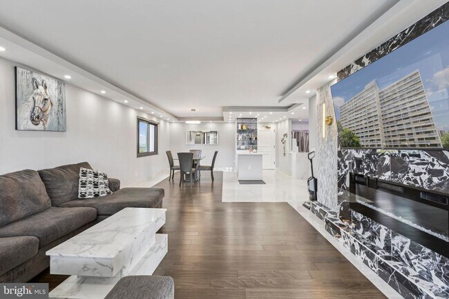 Building Photo - 6101 Edsall Rd