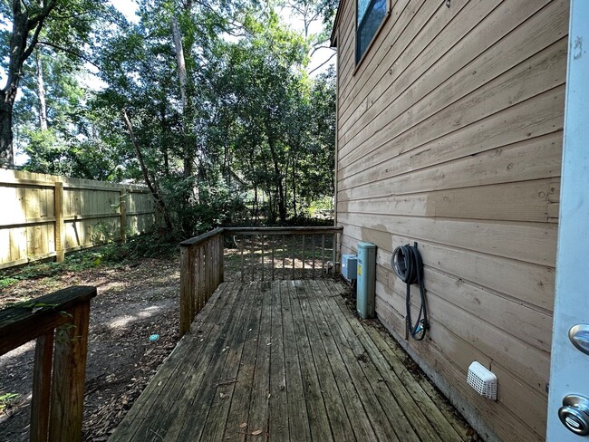 Building Photo - 1828 Jackson Bluff Rd