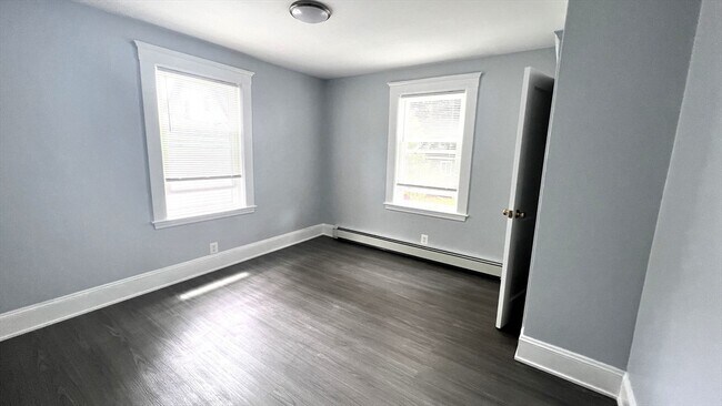 Building Photo - 169 Marlboro St