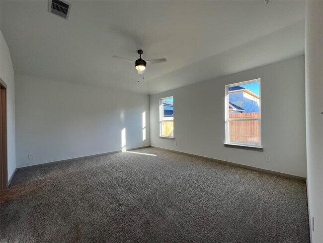 Building Photo - 29235 Pikes Peak Dr
