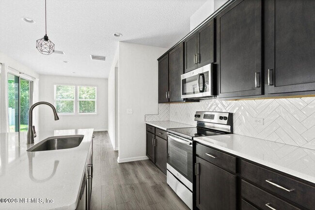 Building Photo - 3067 Alpin Dr