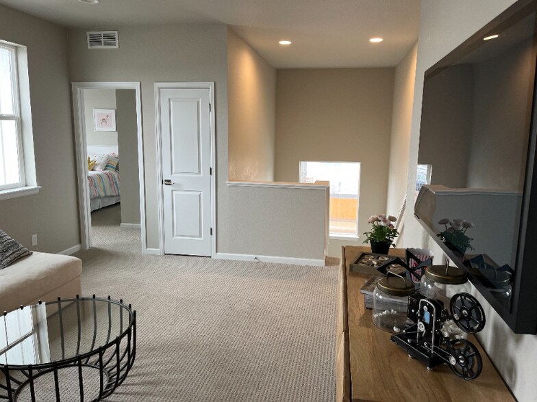 Building Photo - 14714 Normande Dr