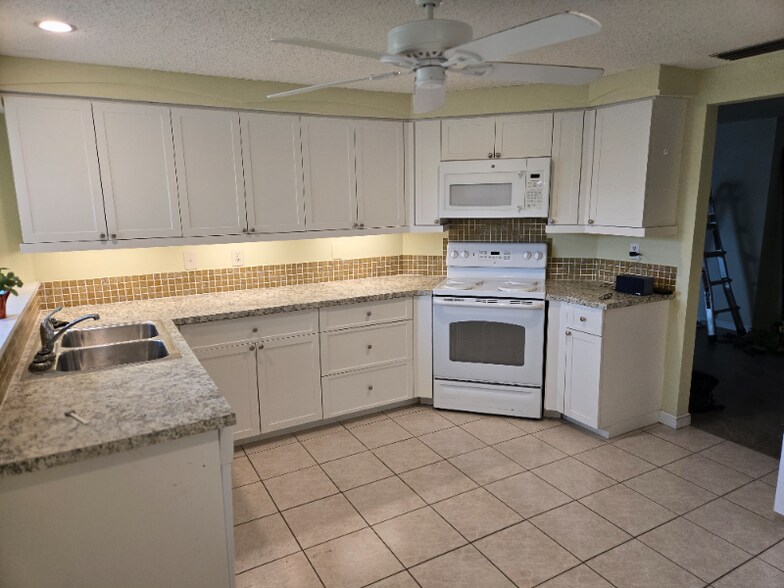 Building Photo - 2064 Pellam Blvd