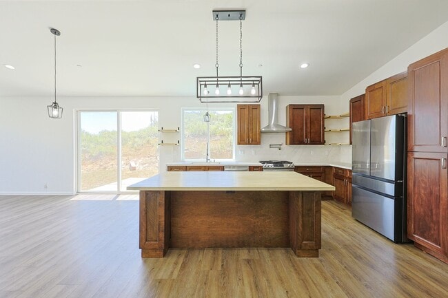 Building Photo - 4 Bedroom VIEW Home in Escondido built in 2023