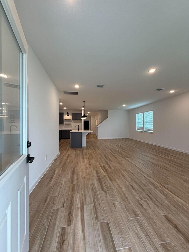 Building Photo - 8407 Tranquil Bay Ct