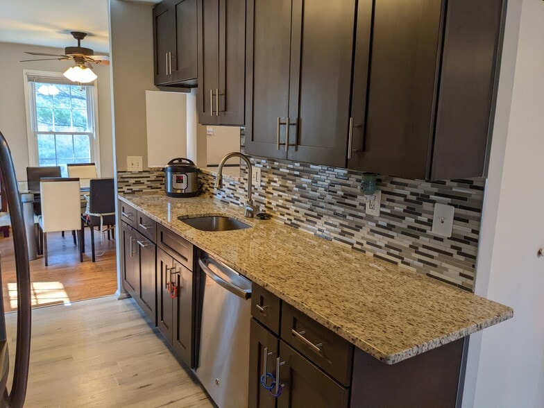 Building Photo - 3152 Bayswater Ct