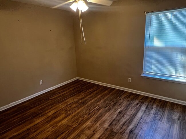 Building Photo - 3BR/2BA Home near Kingsland Elementary School