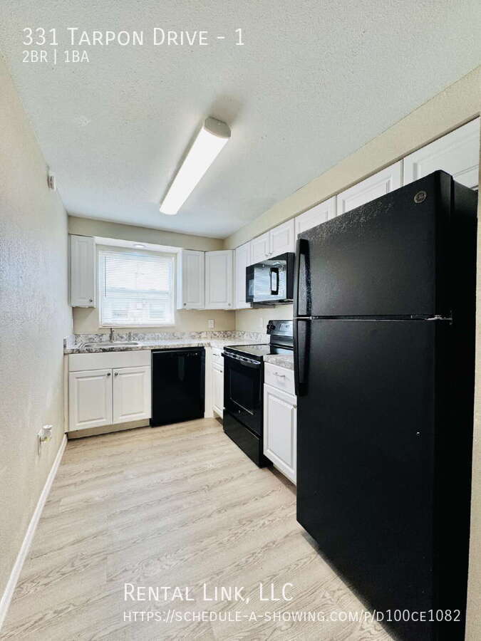 Building Photo - 331 Tarpon Dr