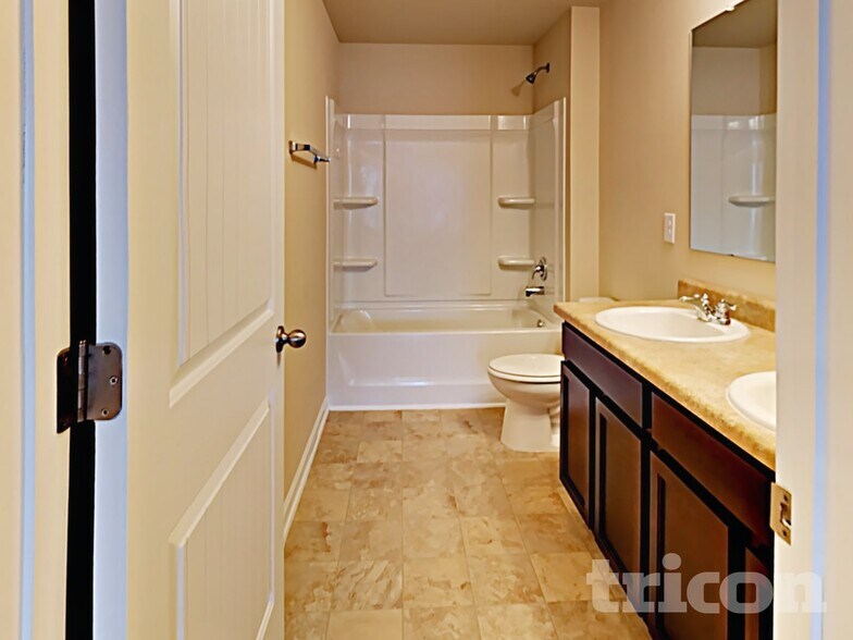 Building Photo - 106 Hayes Park Dr