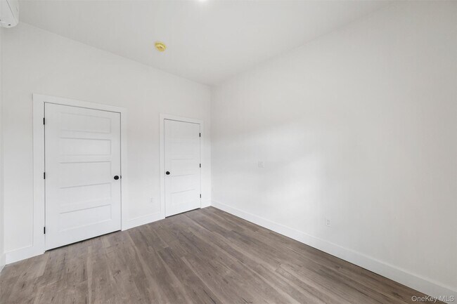 Building Photo - 1083 US-9