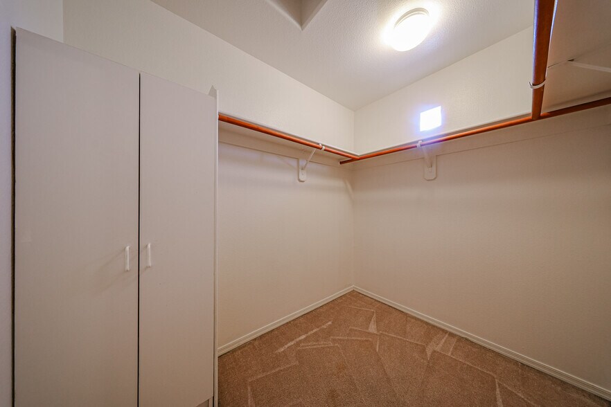 Building Photo - 3221 N 37th St