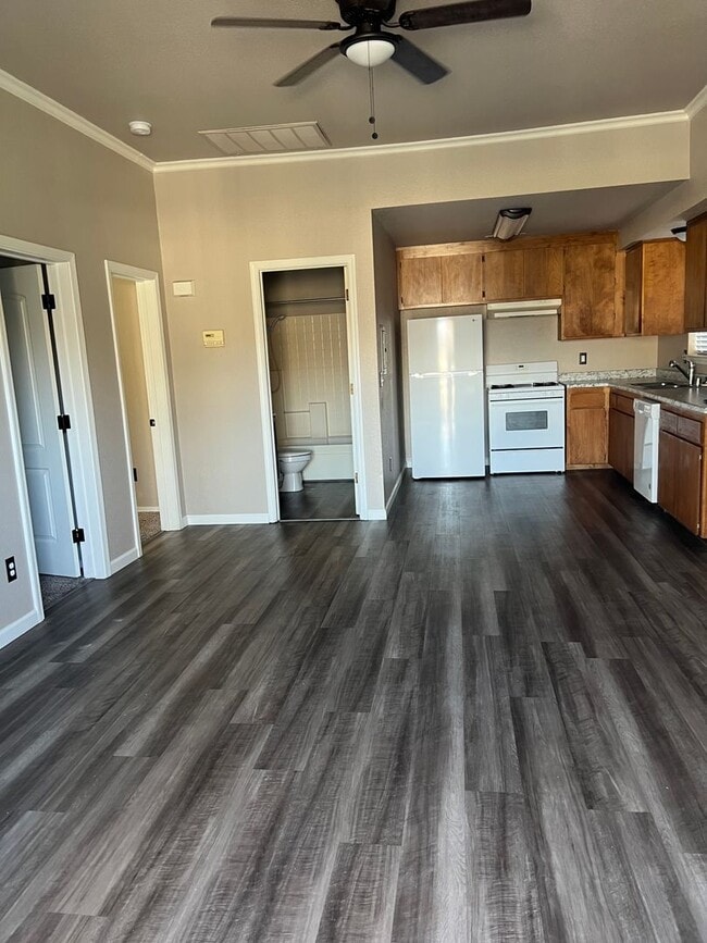 Building Photo - 2820 East St