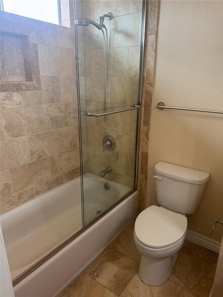 Building Photo - 30902 Club House Dr