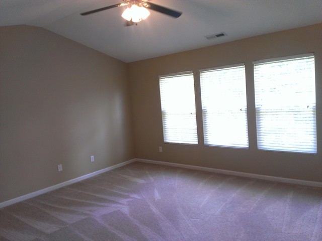 Building Photo - 4001 Crowfield Dr