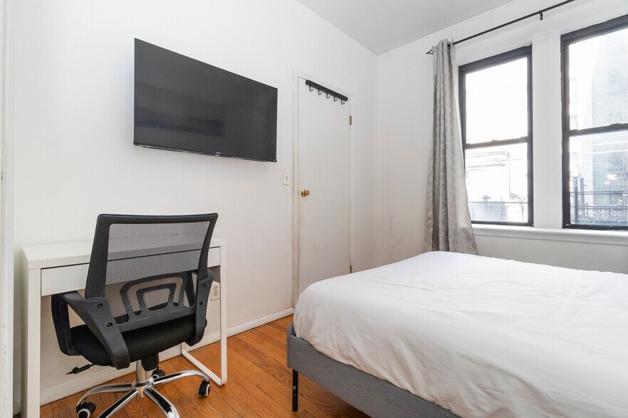 Building Photo - 340e E 93rd St