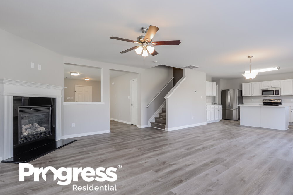 Building Photo - 12701 Cumberland Cove Dr