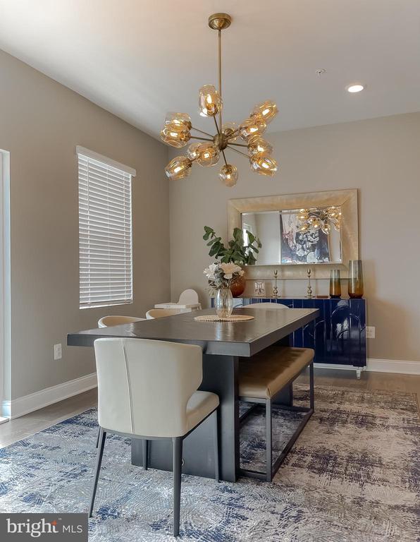 Building Photo - 23810 Myrtle Glen Way