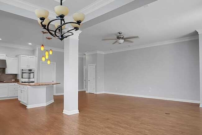 Building Photo - 345 Fox Ridge Ln