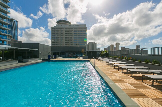 Building Photo - 1391 Kapiolani Blvd