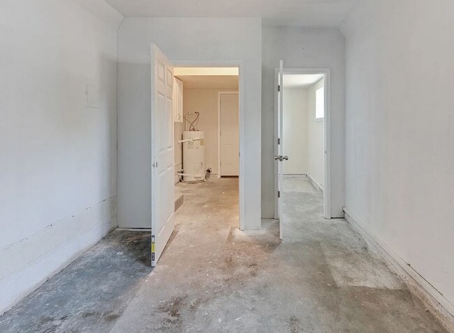 Building Photo - 271 Jennings St