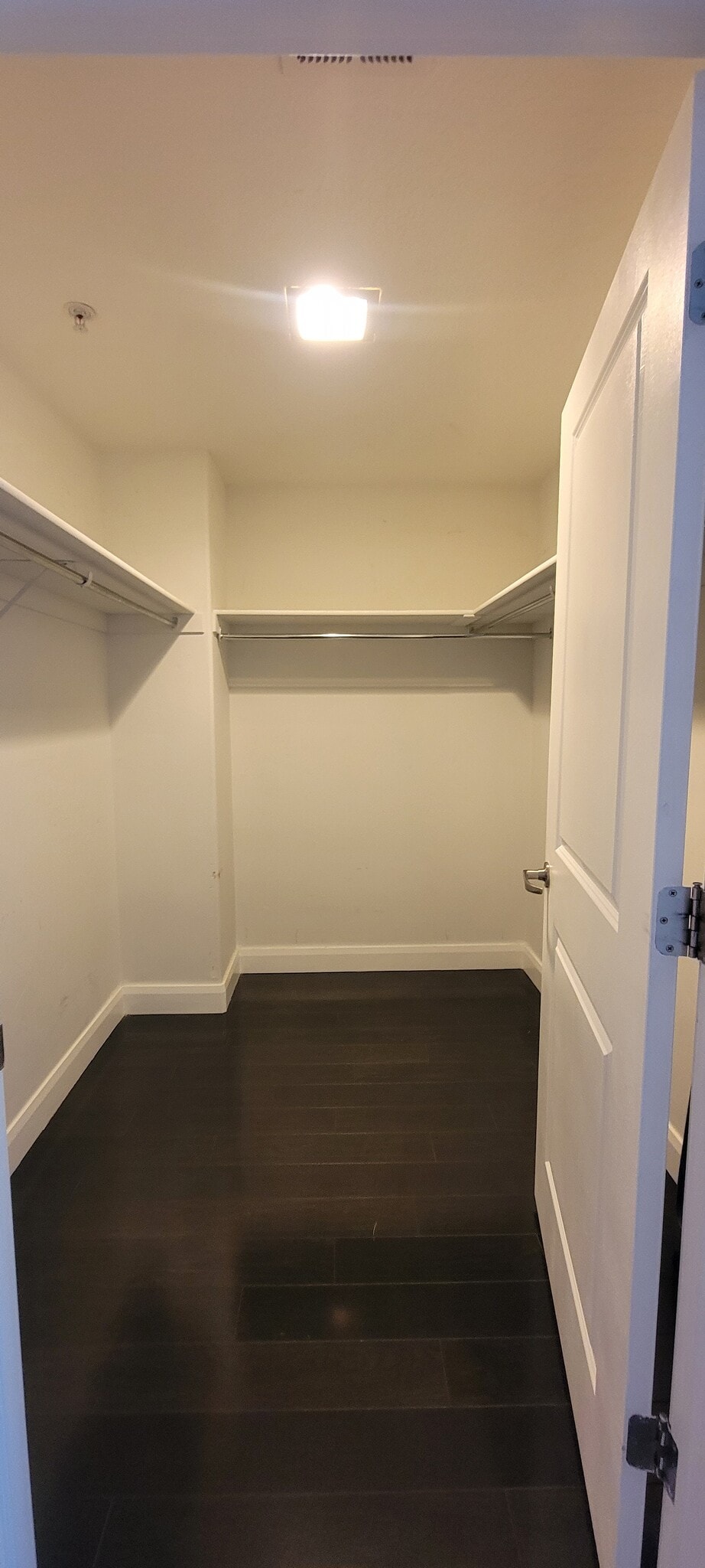 Building Photo - 4276 S Main St